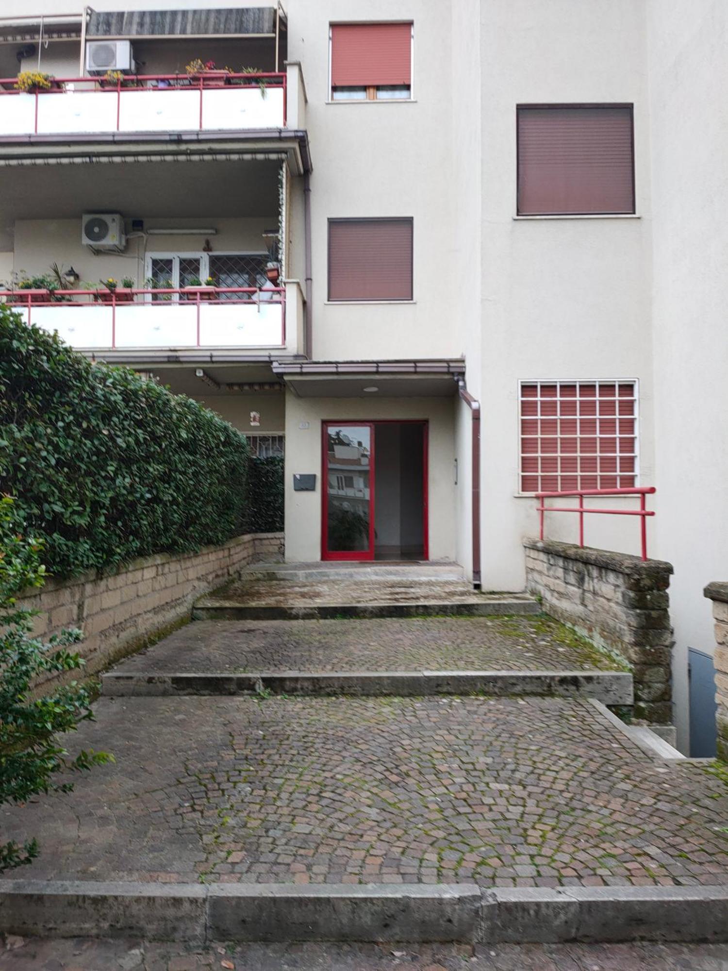 La Casa Di Ada Apartment Tivoli Bagian luar foto